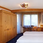 Alpenhof Kristall Майрхофен