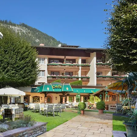 Szálloda Alpenhof Kristall Mayrhofen