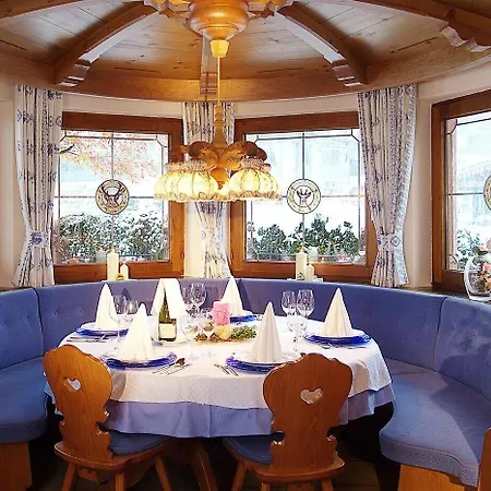 Alpenhof Kristall 4* 메이른호픈