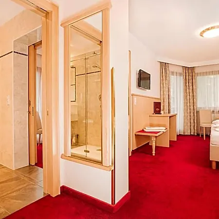 Alpenhof Kristall Hotel 4*