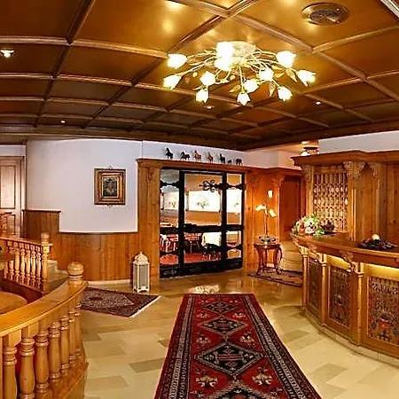 Hotel Alpenhof Kristall