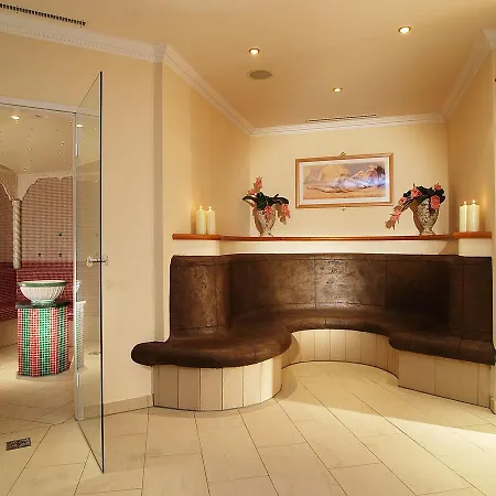 Alpenhof Kristall 4* Mayrhofen