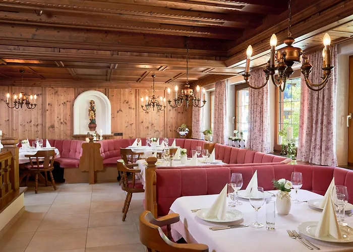 Alpenhof Kristall Otel 4*