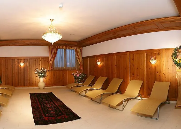Otel Alpenhof Kristall 4*