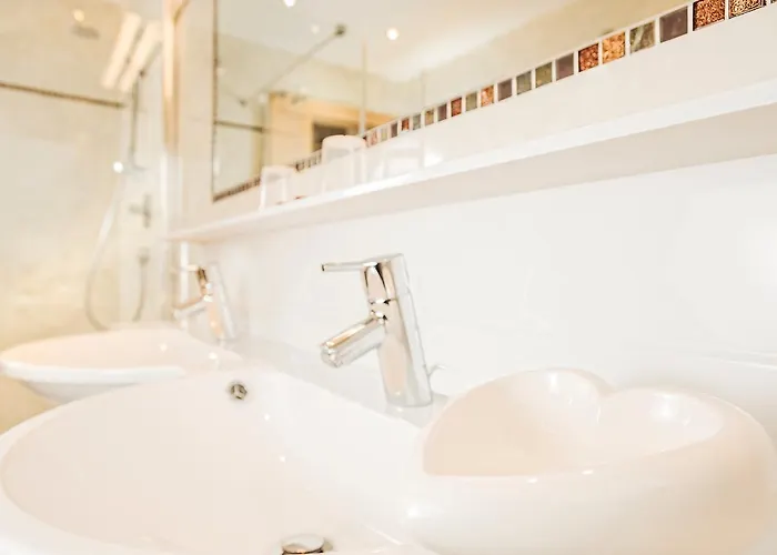 Alpenhof Kristall 4*