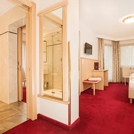 Alpenhof Kristall 4*